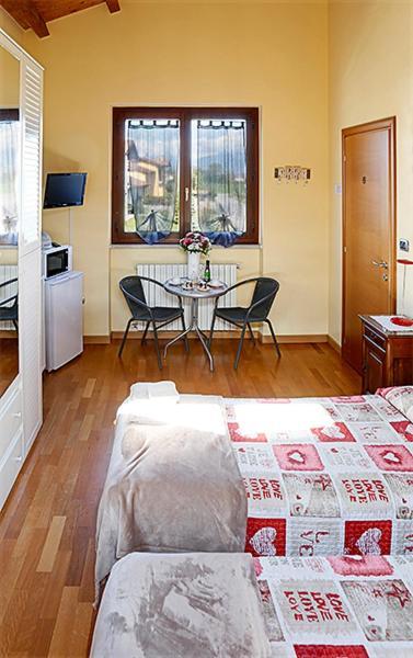 Bed & Breakfast Milu Cuneo Exteriör bild
