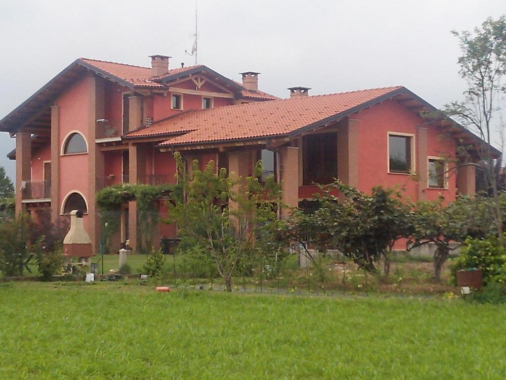 Bed & Breakfast Milu Cuneo Exteriör bild